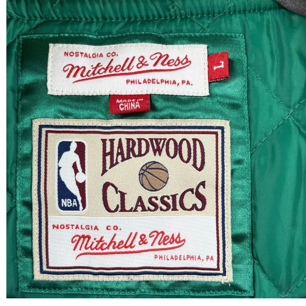 Mitchell & Ness Mens Jacket L Green Satin‎ Varsity NBA Seattle Supersonics